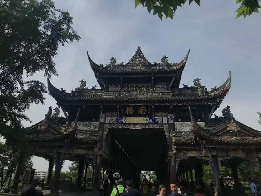 1-Day Mount Qingcheng and Dujiangyan Irrigation System Tour - Back Mountain: bigger area, more scenic payoff