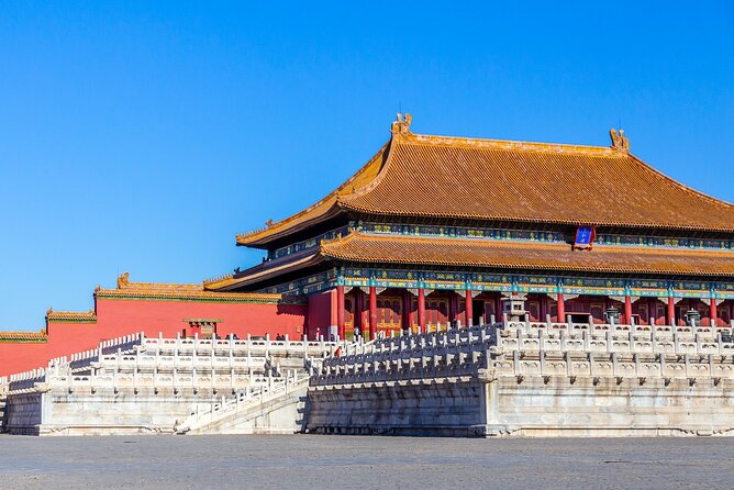 3-Day Beijing Tour Tai Chi, Peking Duck, Hotpot and Spa - Day 3: 798 Art Zone, hutongs by rickshaw, and Qianmen’s old-school street energy