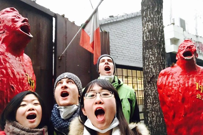 4 Hour Private Beijing 798 Art Zone Walking Tour with Lunch Option - Walking with a real guide: what it changes in 798