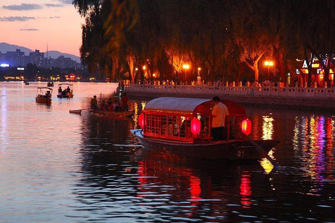 4-Hour Private Illuminated Beijing Tour with Authentic Chinese Dinner on Hutong Street - Setting Out at 5:30pm: How the Evening Tour Works