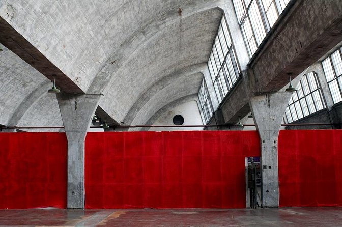 6-Hour Private Beijing Tour: Flower and Fish Market, Panjiayuan Antique Market and 798 Art Zone - Key things to know before you go