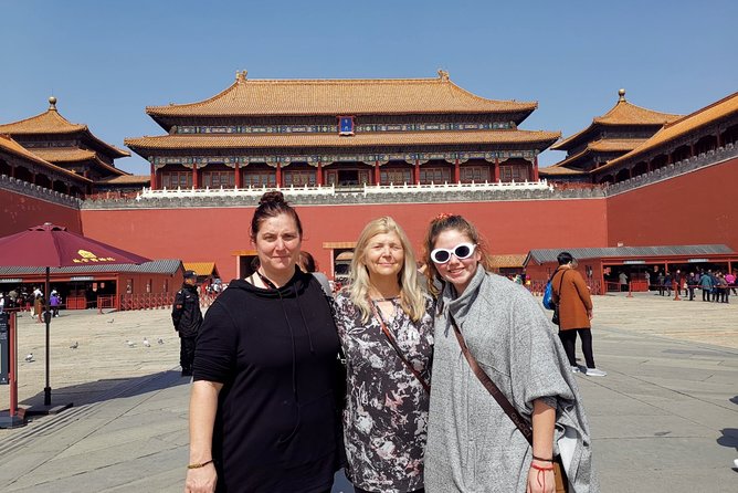 All-inclusive Day Tour: Tiananmen Square, Forbidden City & Ming Tombs with Lunch - Hotel pickup and a private car that keep your day from slipping
