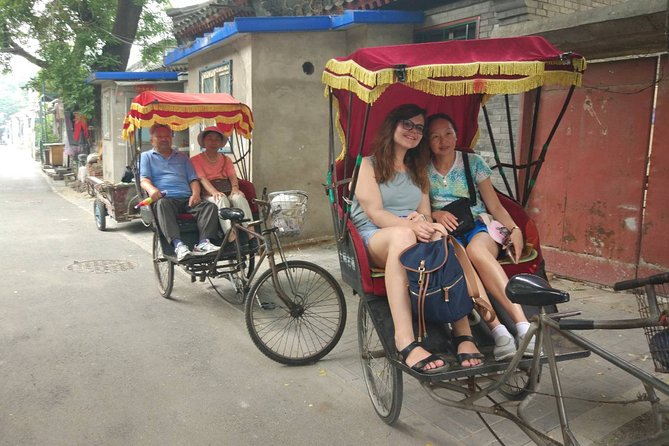All-inclusive Private Day Trip: Hutongs, Lama Temple & Panda House with Lunch - Hutongs by rickshaw: gates, alleys, and a local home stop