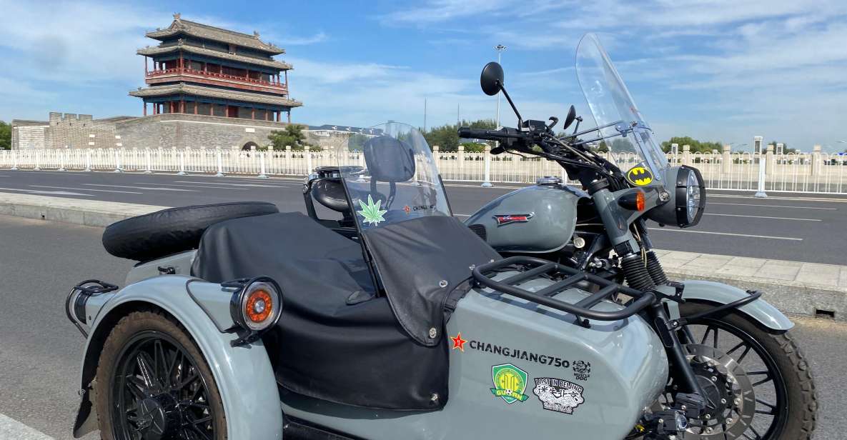 Beijing: 4 hours Discover City by Sidecar - Drum & Bell Towers: Your North-Beijing Photo Compass
