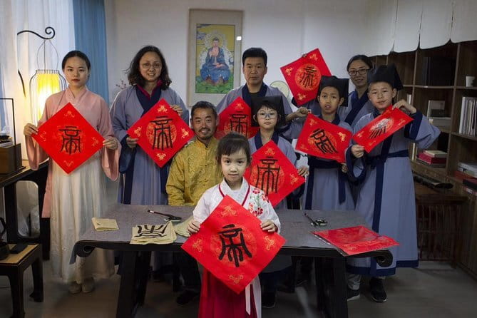 Beijing Acrobatic Show at Regal Palace Theatre (Qin Le Gong） - Getting to the meeting point: Regal Palace Theatre Restaurant as your anchor