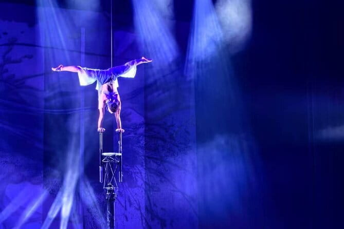 Beijing Acrobatic Show at Regal Palace Theatre (Qin Le Gong） - Inside the performance: what a traditional Beijing acrobatics show delivers