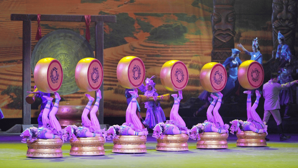Beijing: Acrobatic Show Tickets Traditional & Modern Fusion - The real value: why $27 feels fair for a night like this