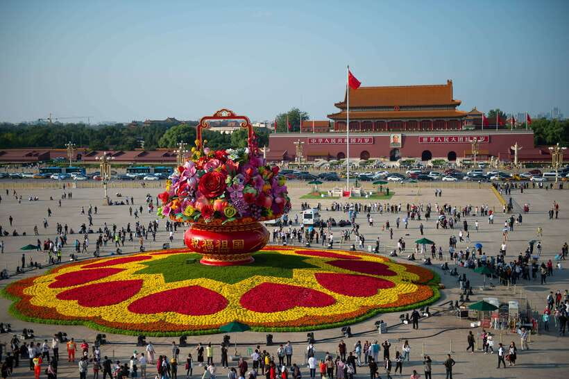 Beijing: All-Inclusive 3-Day Private Tour of Must-See Sights - Day 2: Great Wall choice (Mutianyu or Badaling) plus Bird’s Nest and real Hutong time