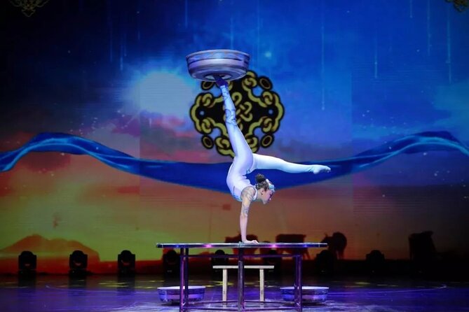 Beijing Evening Acrobat Show In Red Theater With Private Transfer - Inside the 1-hour performance: what to watch for