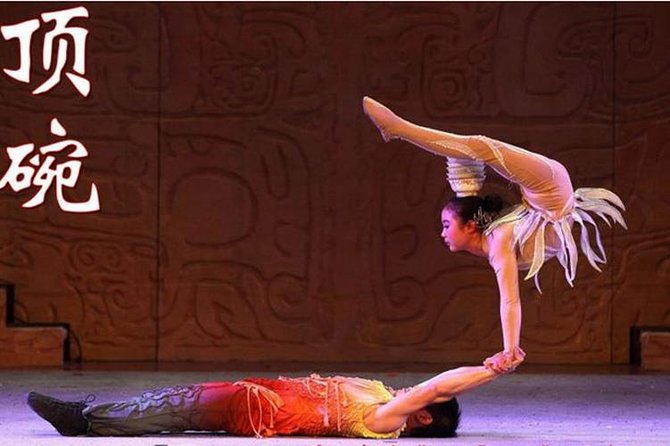 Beijing Evening Acrobatic Show in Red Theater + Private Transfer - Red Theatre Acrobatics in Beijing: Why This Evening Plan Works