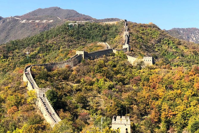 Beijing Gubei Water Town and Great Wall Day Trip - Timing and lunch: Peking duck at the foot