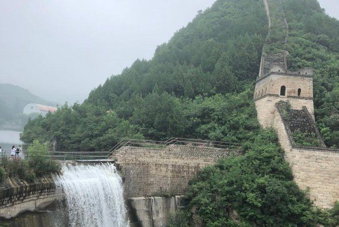 Beijing: Huanghuacheng Lakeside Great Wall Private Tour - The 3-hour hike: watchtowers, beacon towers, and photo breaks