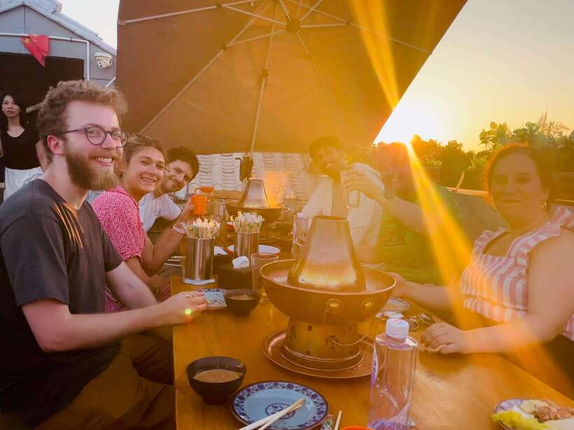 Beijing Hutong Dinner and Beer Walking Private Tour - The walking rhythm: short legs, nighttime views, and the Grand Canal moment
