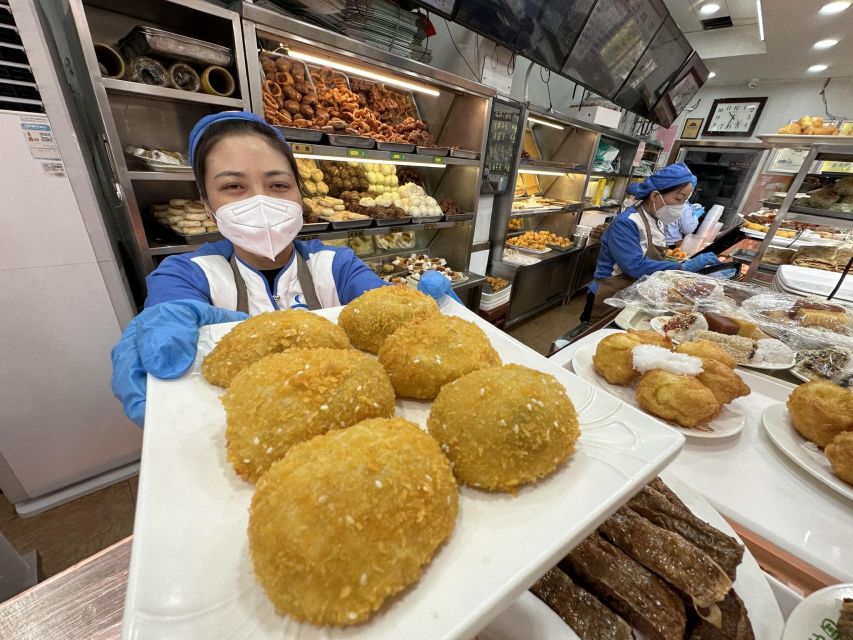 Beijing: Hutong Private Culinary Walking Tour - Key things that make this Hutong tour worth your time
