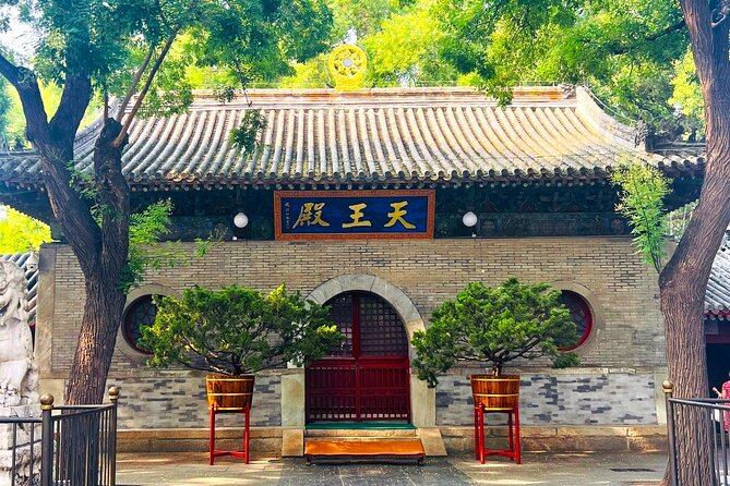 Beijing Hutong Walking Tour History, Architecture and Local Life - Finding the meeting spot: Xisi Subway Station to hutong lanes