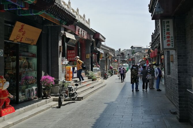 Beijing Hutongs Walking Tour - Mao’er Hutong: famous lanes, character stories, and picture-worthy moments