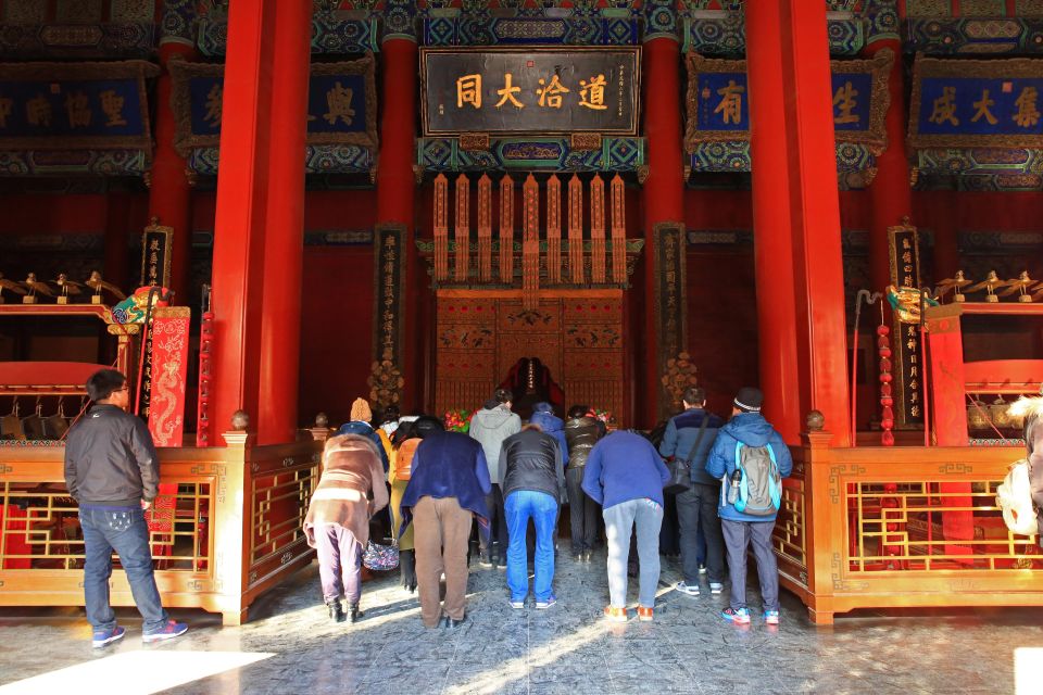 Beijing: Lama Temple, Confucius Temple and Guozijian Museum - Key things you’ll notice on this Beijing temple + Hutong tour