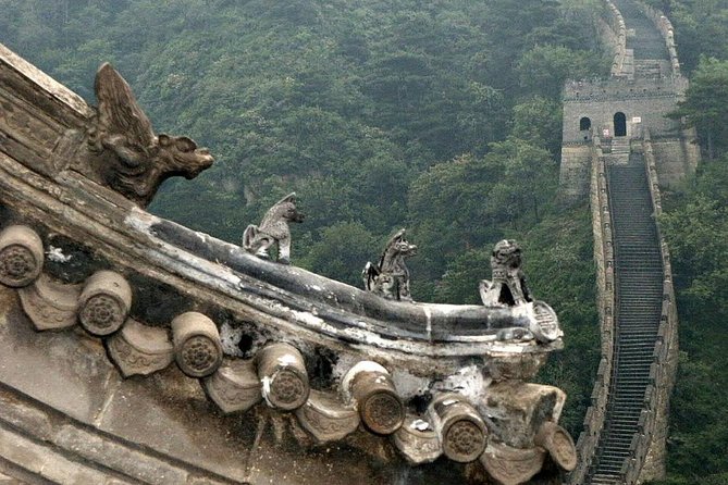 Beijing Layover: Mutianyu Great Wall Guided Tour or Transfer - Rides up and down: cable car vs chair lift and toboggan