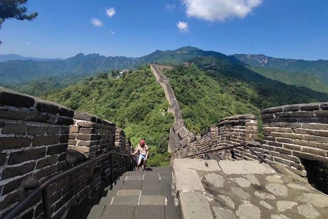 Beijing Layover: Mutianyu Great Wall Guided Tour or Transfer - Airport pickup and drop-off: the schedule saver