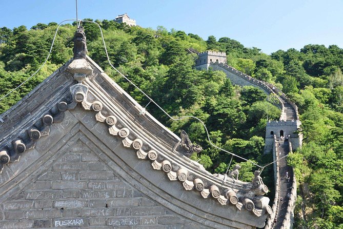 Beijing Mutianyu Great Wall Tour with Night View of Simatai and Gubei Water Town - Gubei Water Town after the wall: night stroll and easy decompression