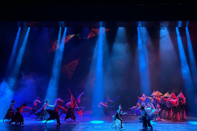 Beijing Night Golden Mask Dynasty Show Ticket with Guide and Pickup - What to Expect When the Show Starts