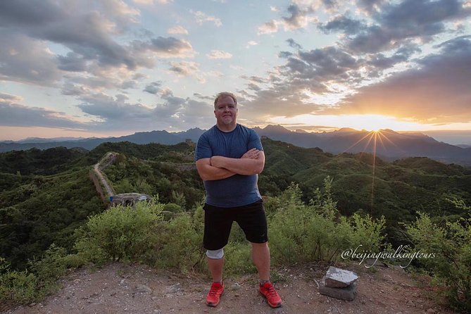 Beijing Private Layover Transfer Service: Mutianyu Great Wall - The Ride Out: Private Vehicle Comfort and Practical Touches