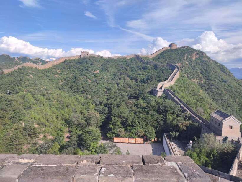Beijing: Private Tour to Jinshanling Great Wall with Option - Why Jinshanling Great Wall feels like a different day from Beijing