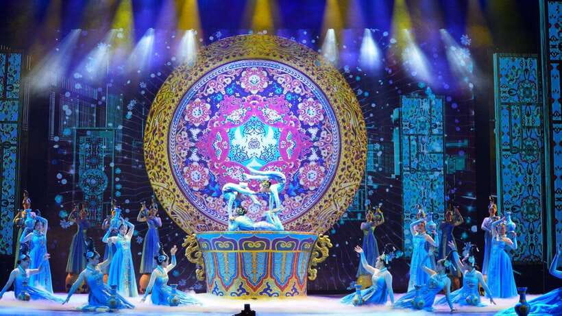 Beijing: Red Theatre Acrobatics Show Ticket-Local Must-See - Red Theatre Acrobatics for $42: Why It’s Good Value