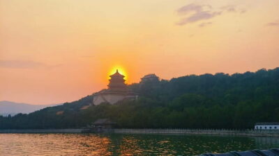 Beijing: Summer Palace Highlight Walking Tour - Four Great Regions: Buddhist cosmology in palace architecture