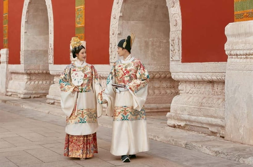 Beijing Traditional Hanfu Experience & Photoshoot for Groups - Choosing Your Hanfu Look: Where the Styling Starts to Matter