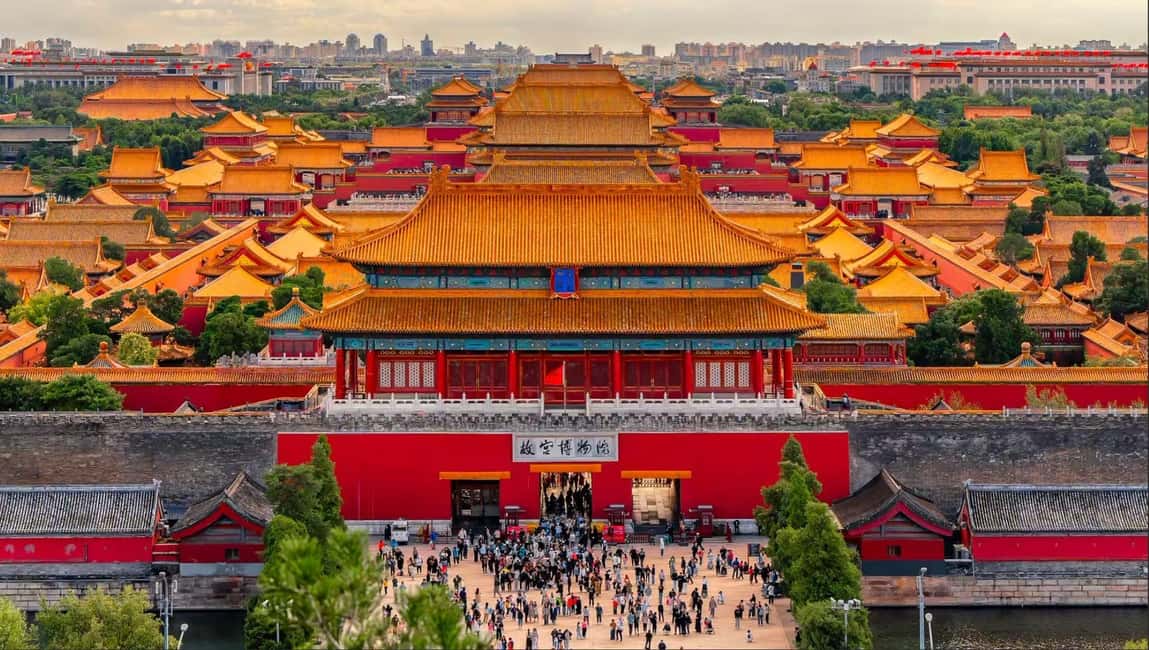 Beijing:Forbidden City Tour w/Traditional Costume Experience - Forbidden City: the royal architecture and why your guide matters