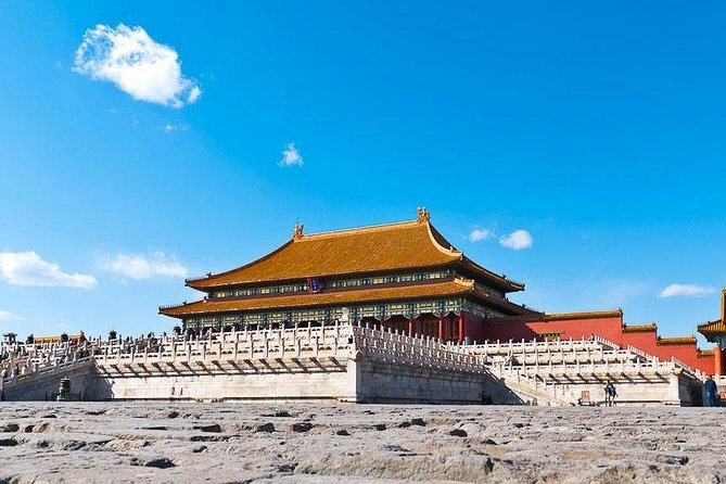 Beijing's Forbidden City with Special Viewing of Treasure Gallery and the Great Wall Ruins at Badaling - Lunch on the Clock: Peking Duck Banquet, Plus the Reality Check