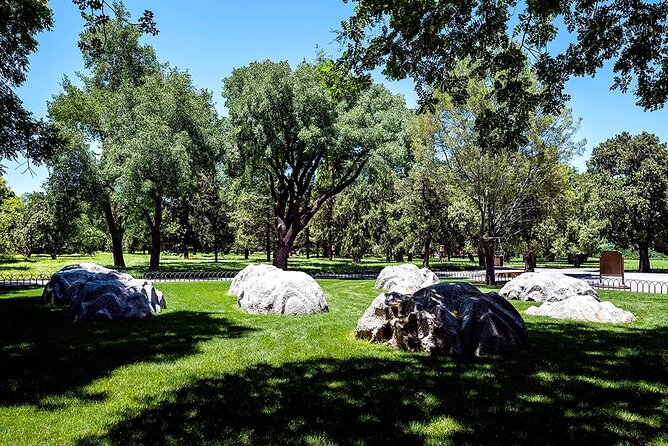 BusDa- Private Day Tour Ancient Great Wall and Temple of Heaven - Guides make or break this kind of day trip