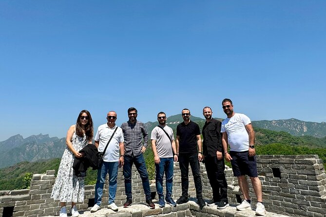 BusDa-Private Mutianyu Great Wall Trip with English Guide - Arriving at Mutianyu: What Your 5 Hours Should Look Like