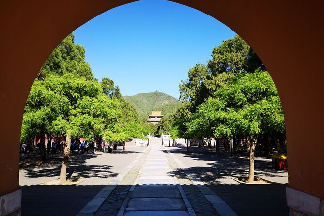 BusDa- Private Tour: Mutianyu Great Wall &Ming Tombs(Chang Ling) - How the Day Flows: From Great Wall Tickets to Changling Tomb
