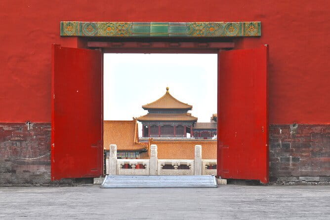BusDa-Sunset Glow at Mutianyu Great Wall Night Bus Tour w/ Ticket - Price and value: why $43 can work (or not)