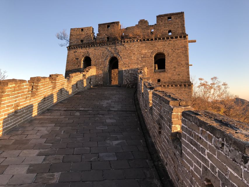 From Beijing: Mutianyu Great Wall Private Tour with Lunch - Why Mutianyu at first light matters for your Great Wall day