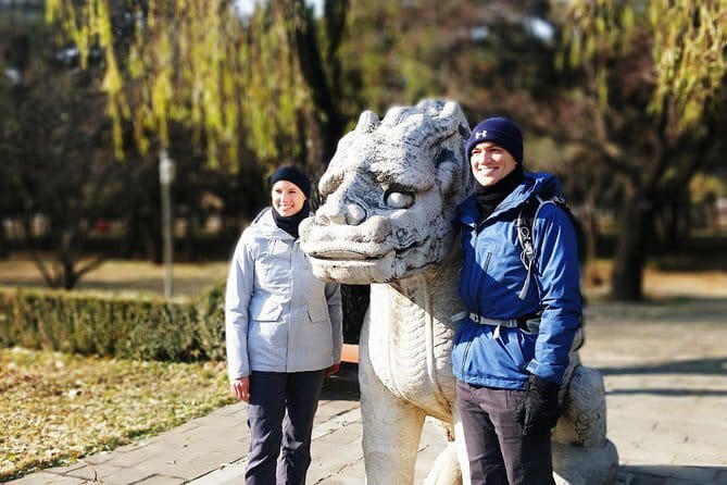 Full-Day Private Tour Panjiayuan Antique Market and Beijing Capital Museum - Beijing Capital Museum in two hours: bronze, jade, porcelain, and old Beijing photos