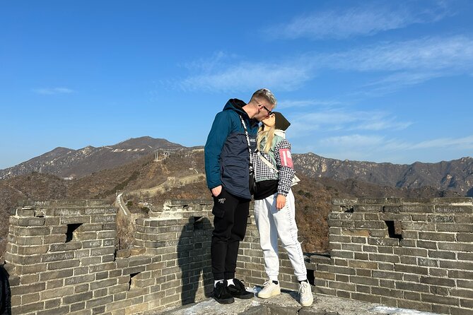 Great Wall & Old City Hutong Join In Group Layover Tour (9AM-5PM) - Meet at Terminal 3 Starbucks: How the Day Gets Rolling