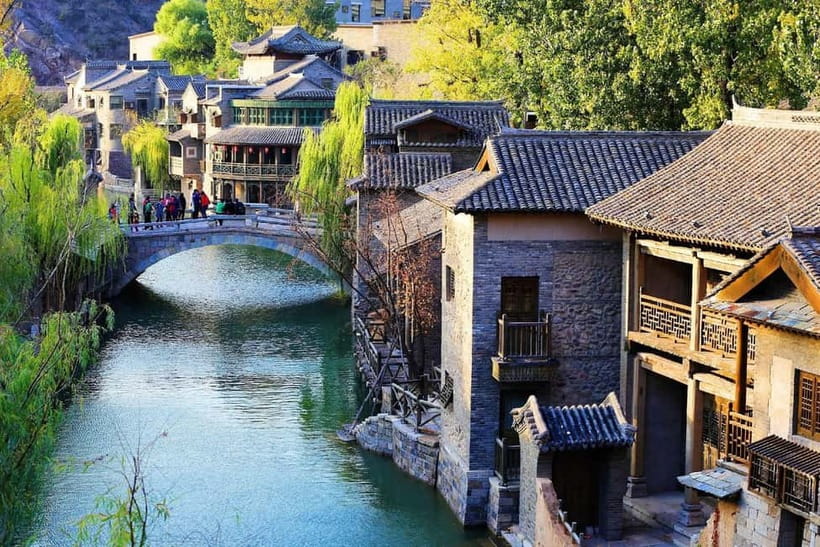 Gubei Water Town Simatai Great Wall Ticket And Options - Gubei Water Town: a reconstructed town you can actually enjoy on foot