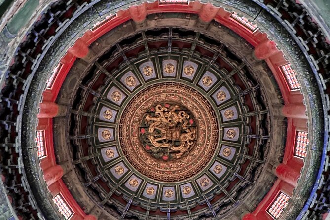 Imperial Secret-Forbidden City and Jingshan Park Small Group Tour - Jingshan Park summit: the easiest way to get that Forbidden City overlook
