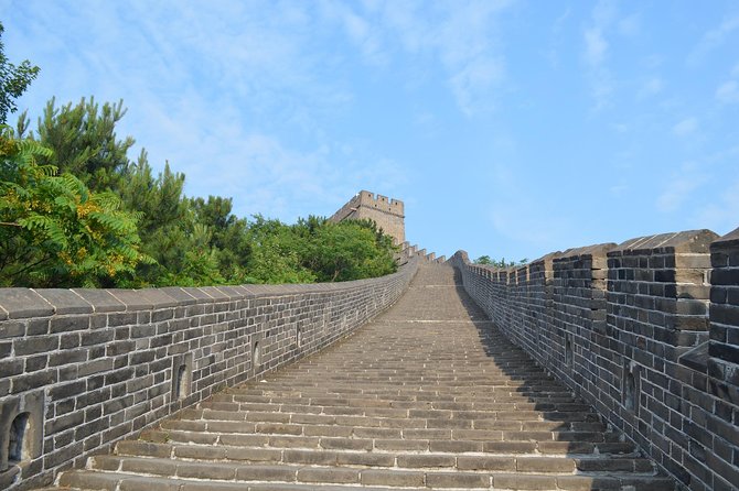 Mini Group: Half-Day Great Wall at Mutianyu Hiking Tour - Group size: why max 12 travelers changes your experience