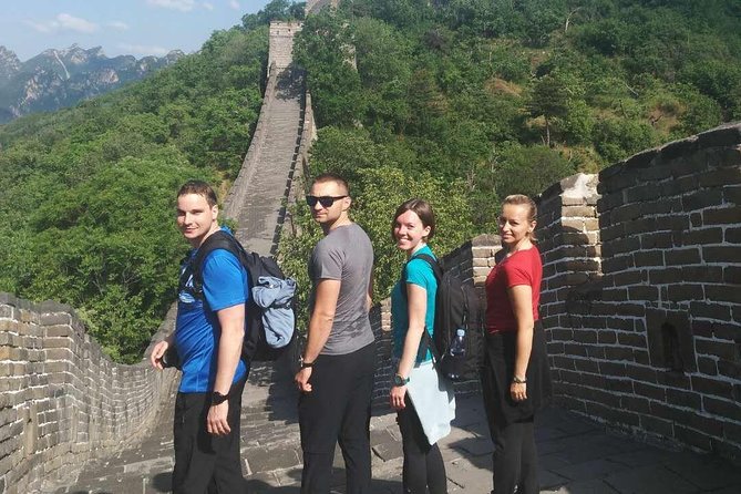 Mutianyu Great Wall & Old Hutong Private Layover Guided Tour - Stop 2: Hutong by Rickshaw Around Shichaihai and Famous Lanes
