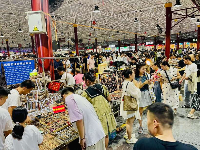 Night Market Haggling Adventure with an English Guide! - Key highlights at a glance