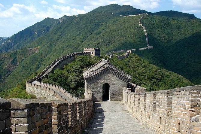 Private All-Inclusive Day Trip to Great Wall, Tian'anmen Square and Forbidden City - How a private guide improves your photos and your pacing