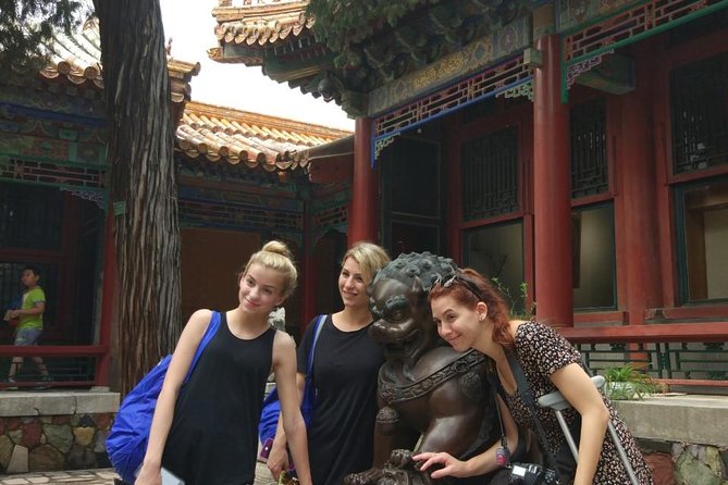 Private Day Tour to Tiananmen Square, Forbidden City and Hutong by Public Transportation - How the day works: private guide + public transportation