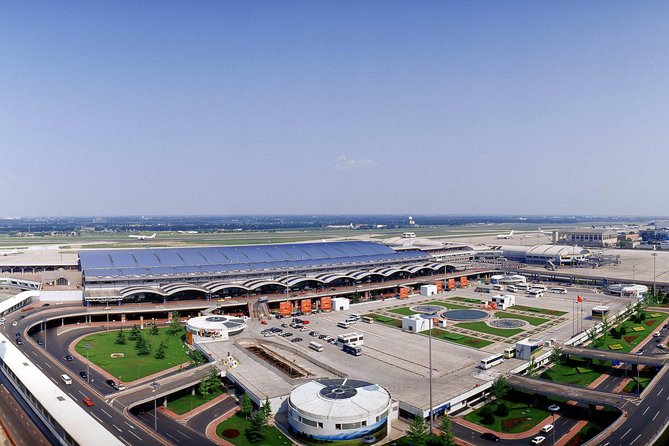 Private Departure Transfer: Hotel to Beijing Airport (PEK or PKX) - The Private Ride to the Airport: Comfort and Control in Beijing Traffic