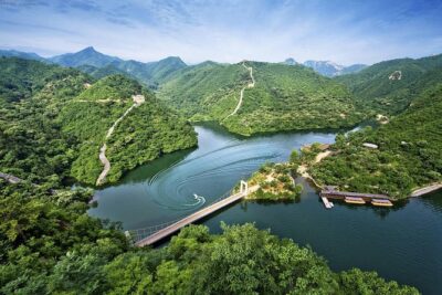 Private Hiking Day Trip to Huanghuacheng Water Great Wall - The main event: hiking the ramparts along the water