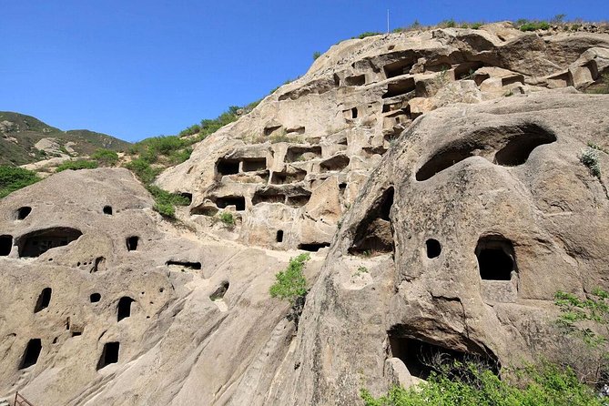 Private Longqing Gorge & Guyaju Cave Day Tour w/ Cruise Ride - A Private Longqing Gorge and Guyaju Day Trip That Actually Feels Unhurried