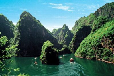 Private Longqing Gorge & Guyaju Cave Day Tour w/ Cruise Ride - Morning Transfer From Beijing: Comfort on a 2.5-Hour Road Trip